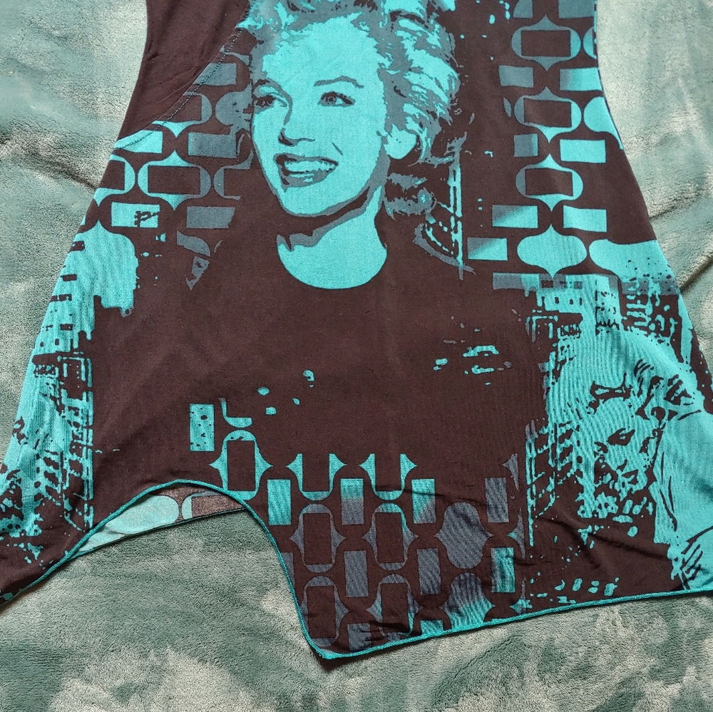 Tunic - Picture 3 of 9